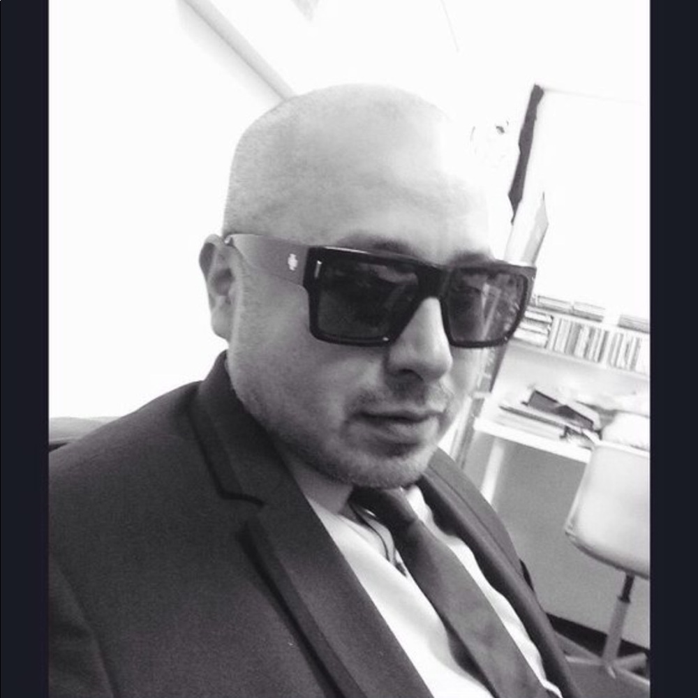 Meet your Posher, Armando